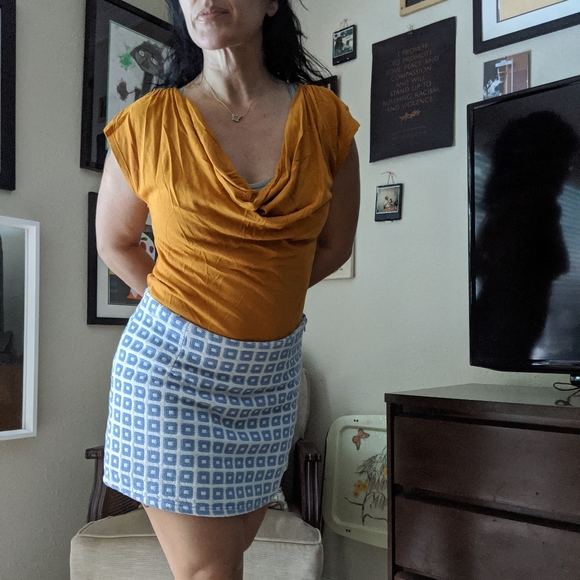 Bundle of 3 Soft & Simple Size Small Tops | Gap - Picture 3 of 11